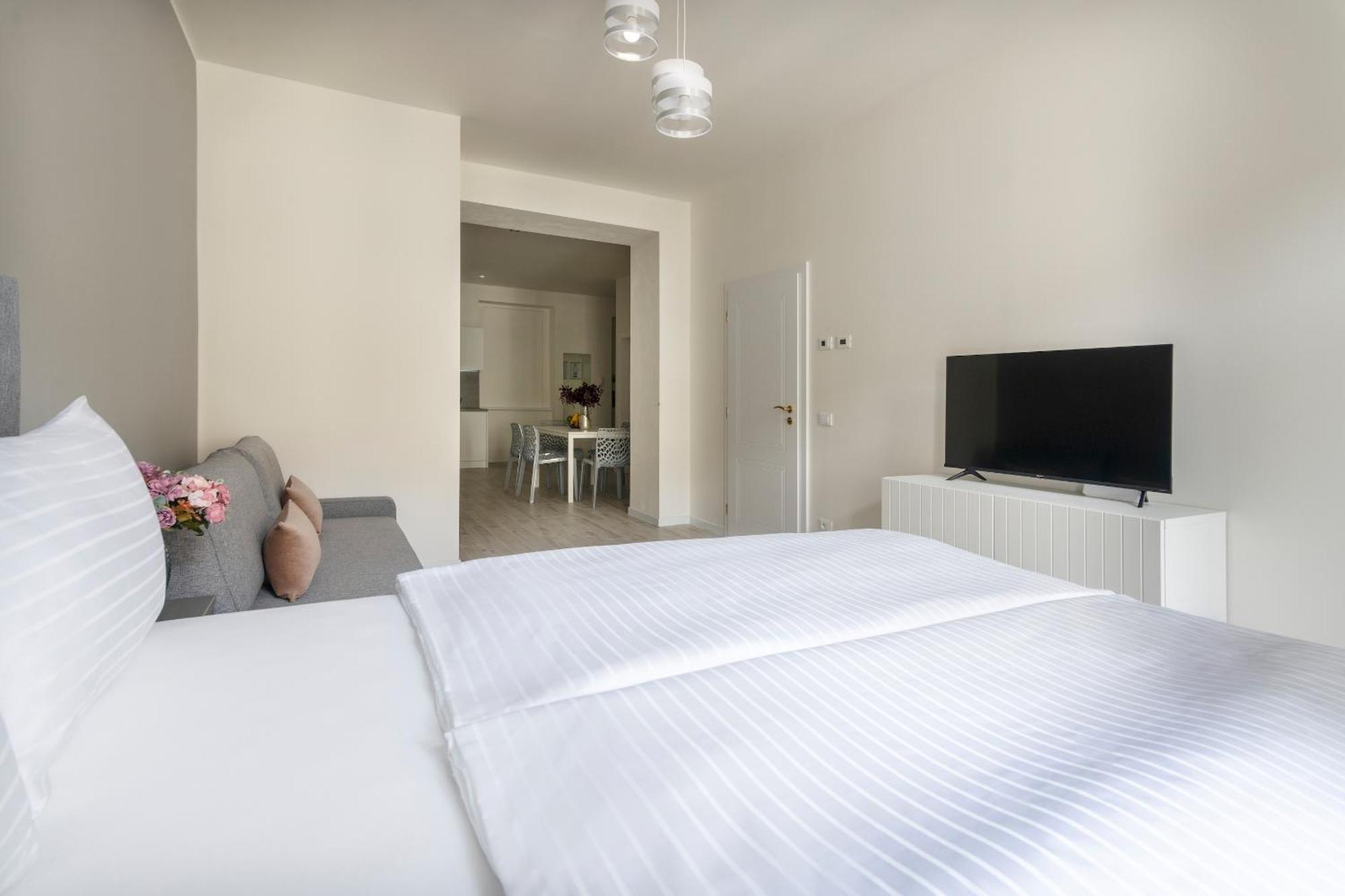 Kinsky Garden Apartments And Suites By Dwellfort Прага Номер фото
