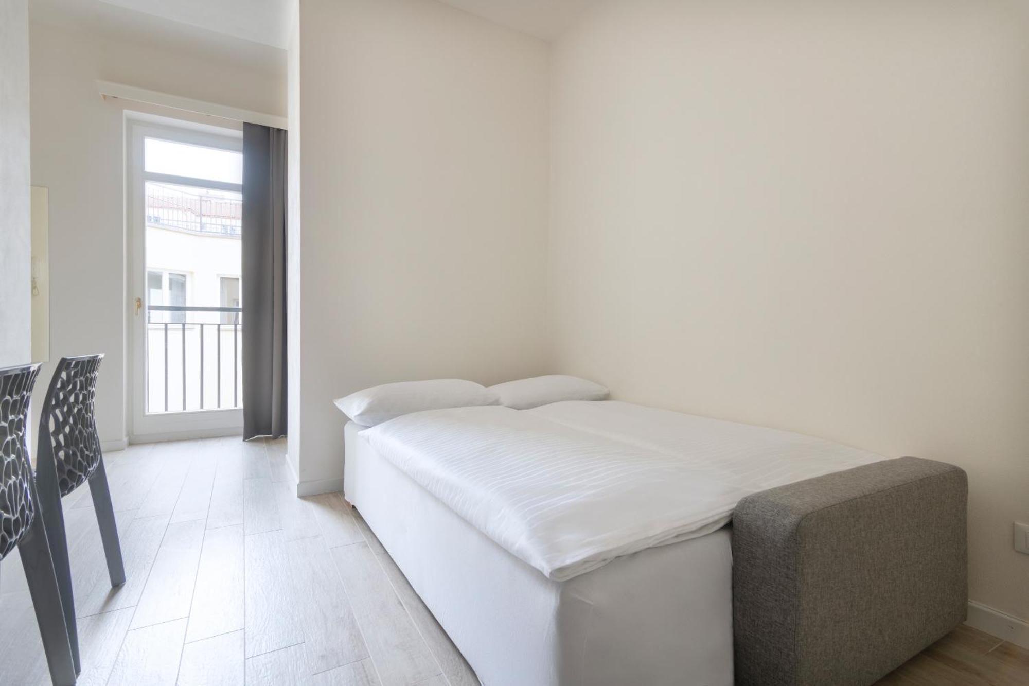 Kinsky Garden Apartments And Suites By Dwellfort Прага Номер фото